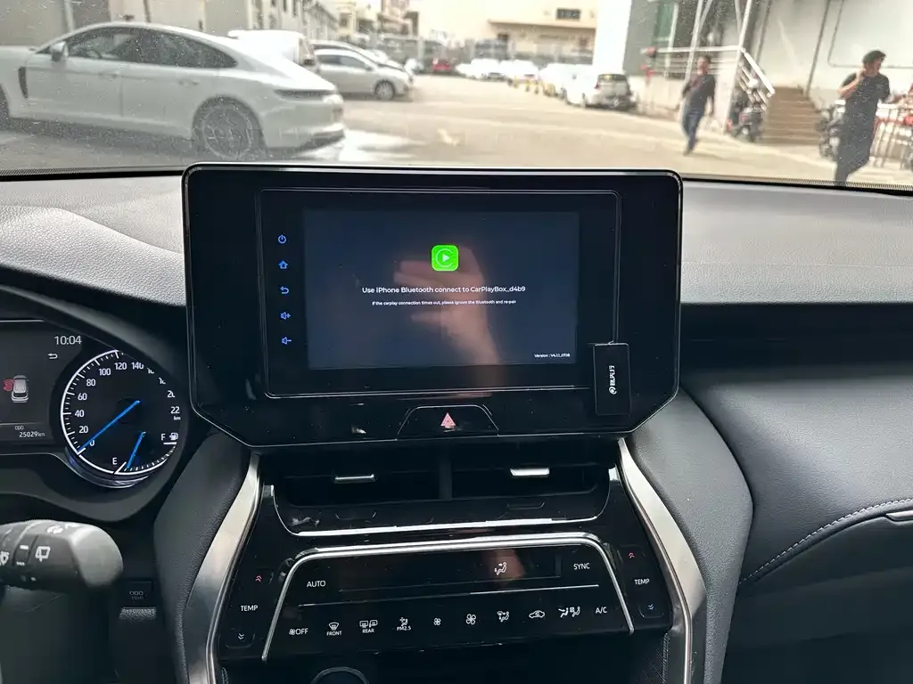 Toyota Harrier — фото 3