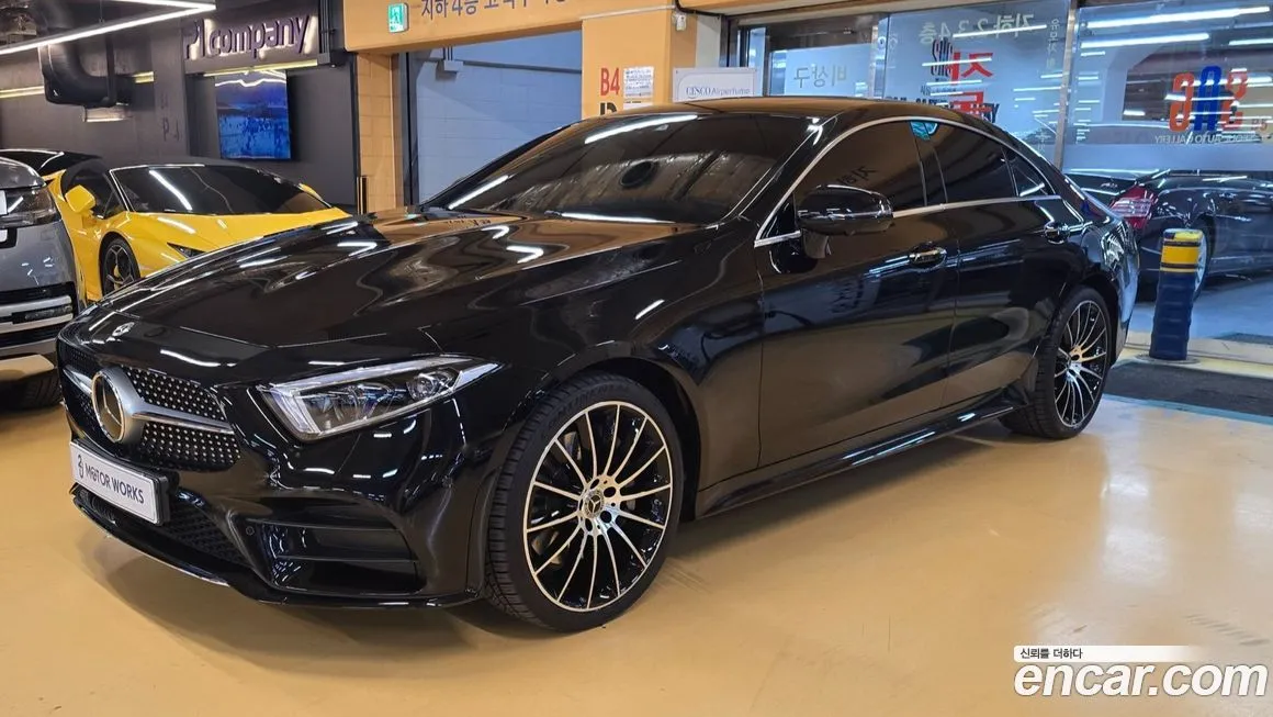 Mercedes-Benz CLS-Class — фото 1