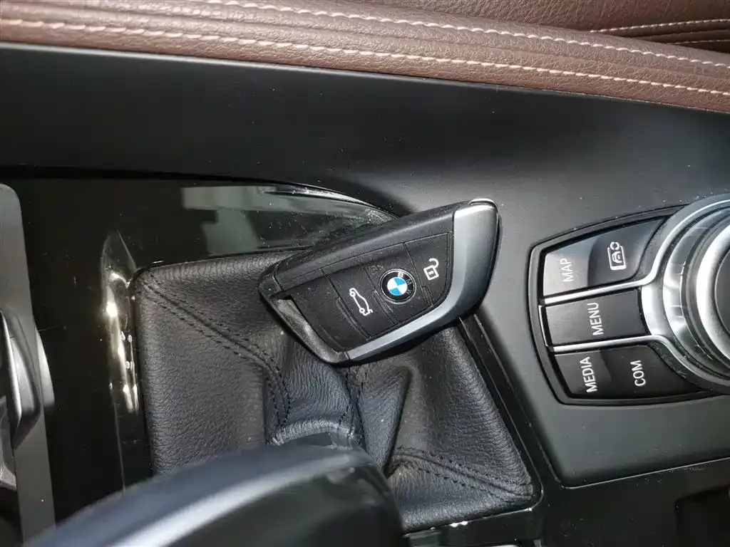 BMW X2 — фото 9