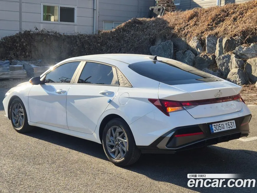 Hyundai AVANTE — фото 5