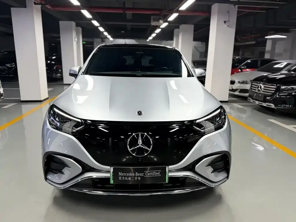 Mercedes-Benz EQE SUV — фото 3