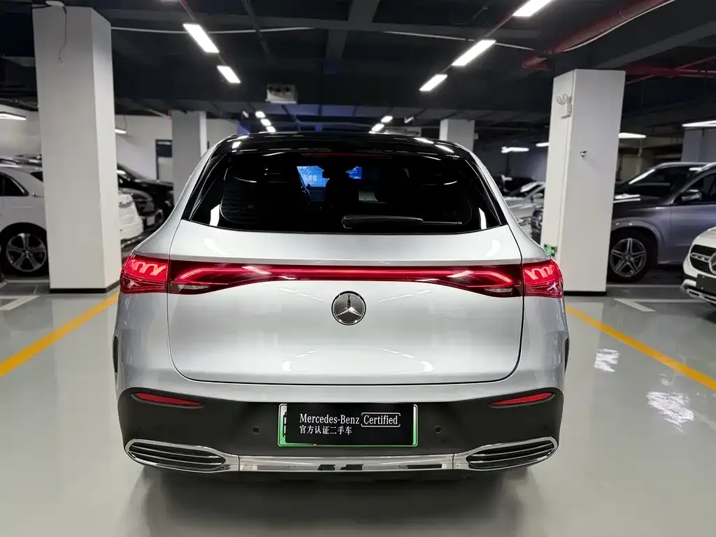Mercedes-Benz EQE SUV — фото 2