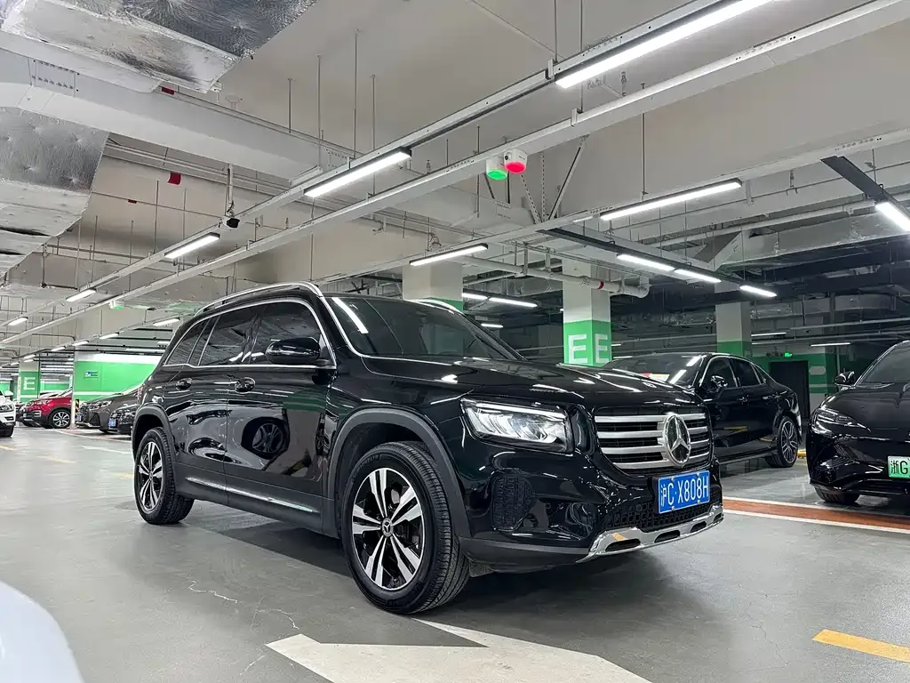 Mercedes-Benz GLB — фото 2
