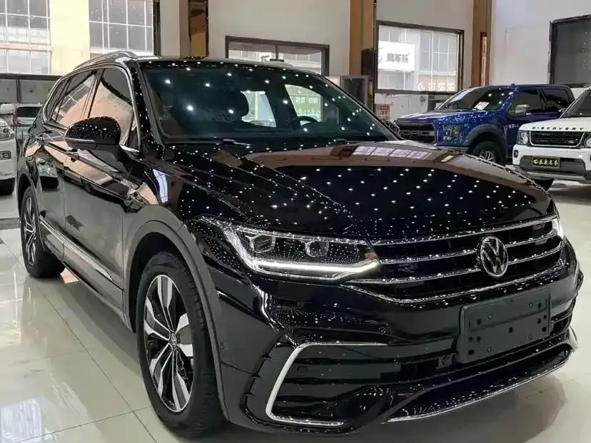 Volkswagen Tiguan L — фото 3