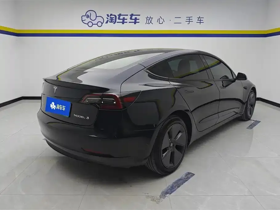 Tesla Model 3 — фото 6