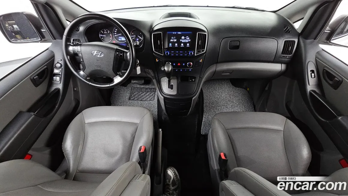 Hyundai Starex — фото 6