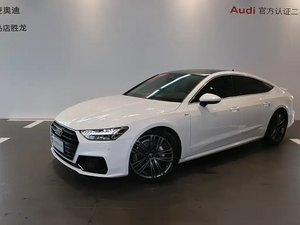 Audi A7 — фото 1