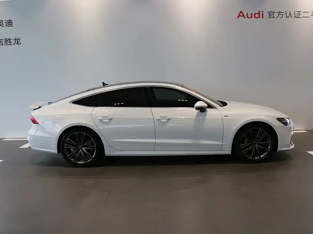 Audi A7 — фото 7