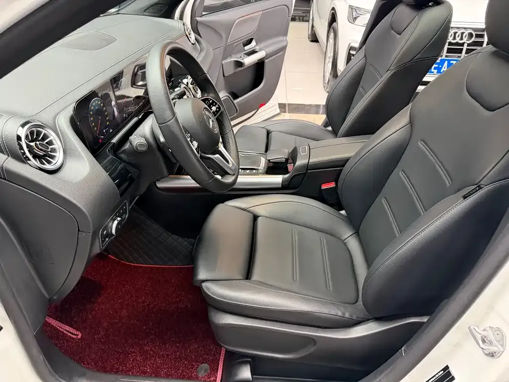 Mercedes-Benz GLA — фото 10