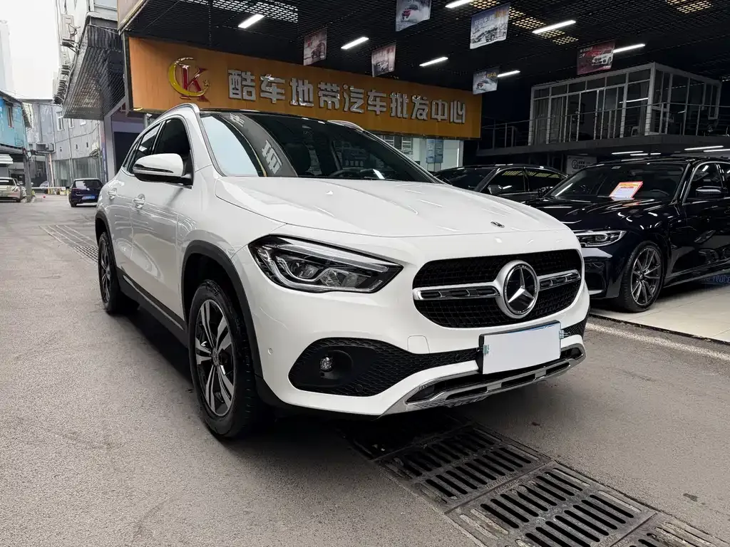 Mercedes-Benz GLA — фото 9