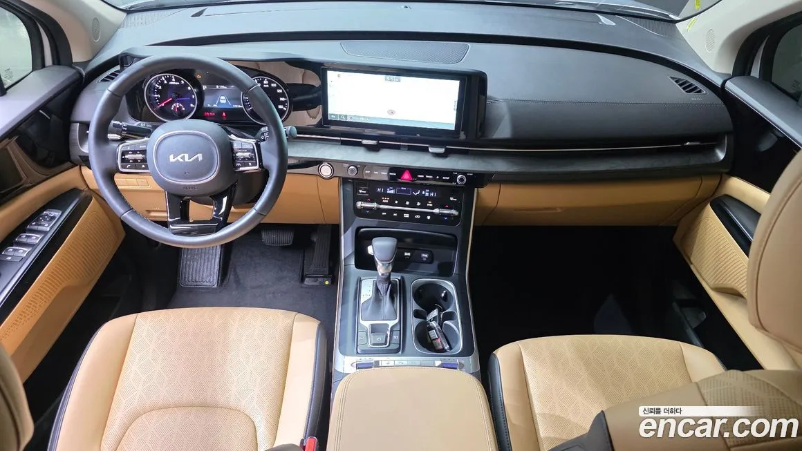 Kia Carnival — фото 10