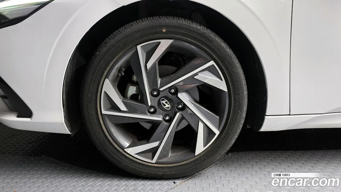 Hyundai AVANTE — фото 6