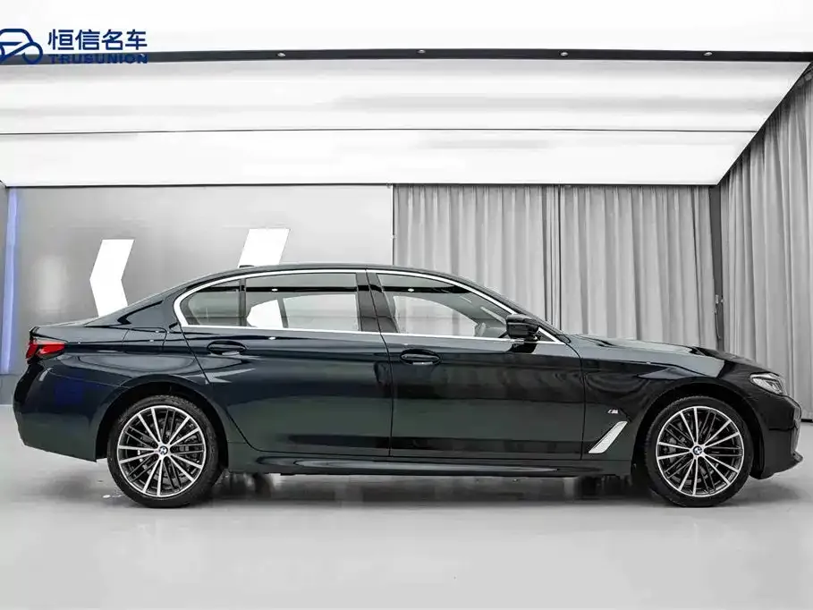 BMW 5 Series — фото 5