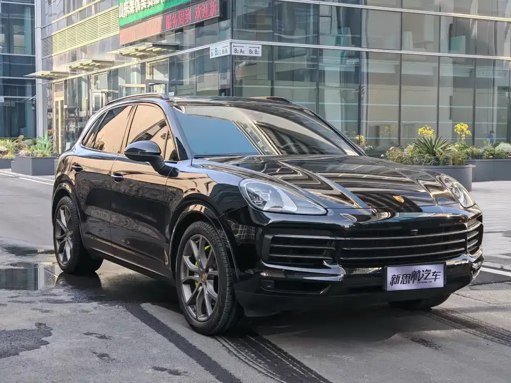 Porsche Cayenne Hybrid — фото 6
