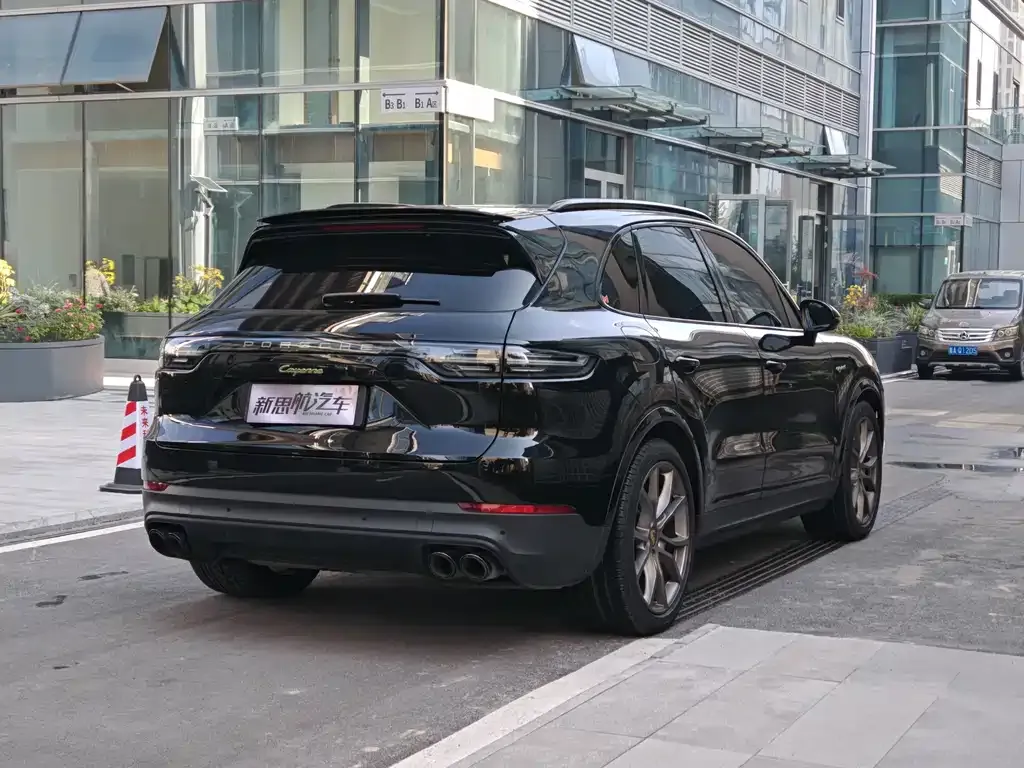 Porsche Cayenne Hybrid — фото 2