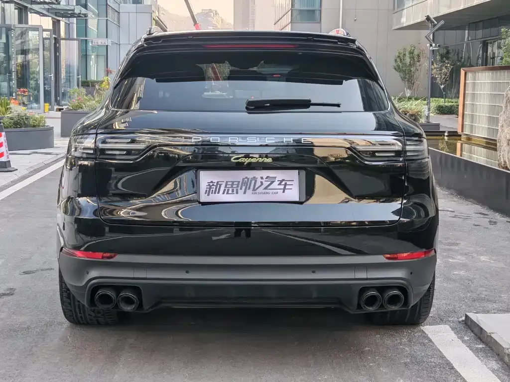 Porsche Cayenne Hybrid — фото 8