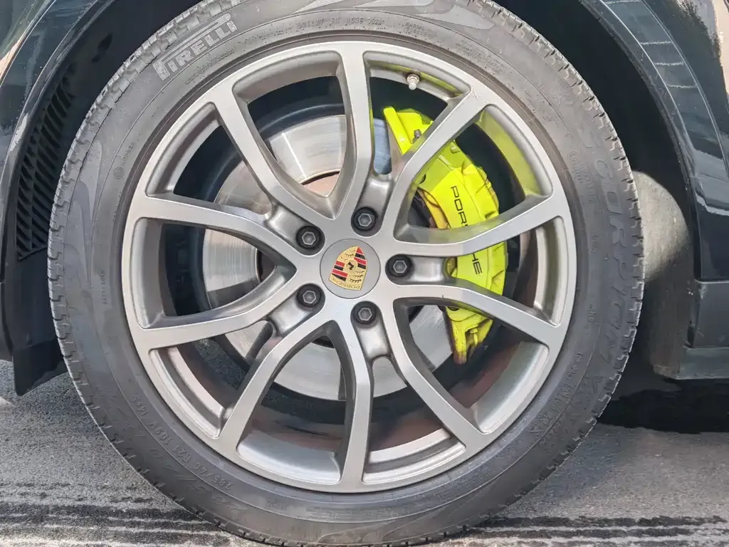 Porsche Cayenne Hybrid — фото 9