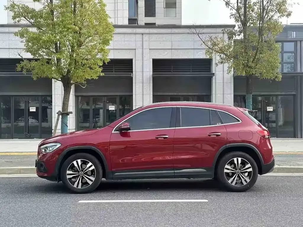 Mercedes-Benz GLA — фото 3