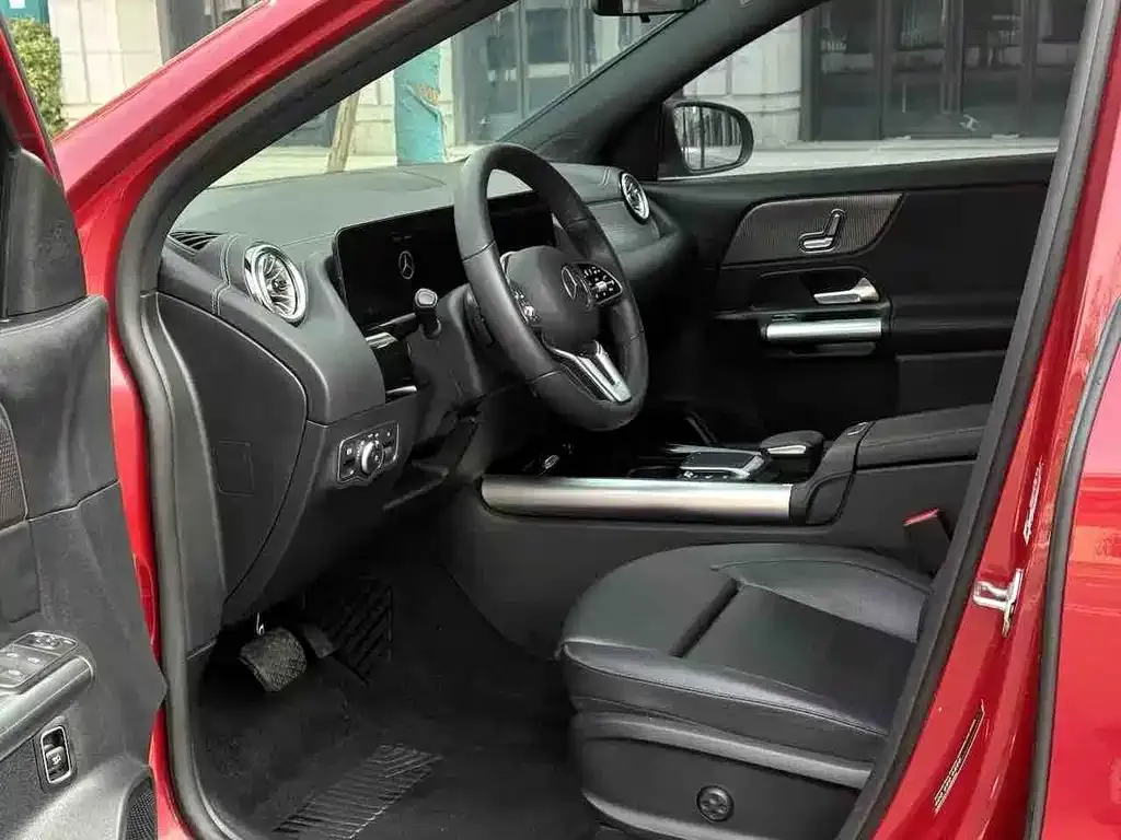 Mercedes-Benz GLA — фото 5