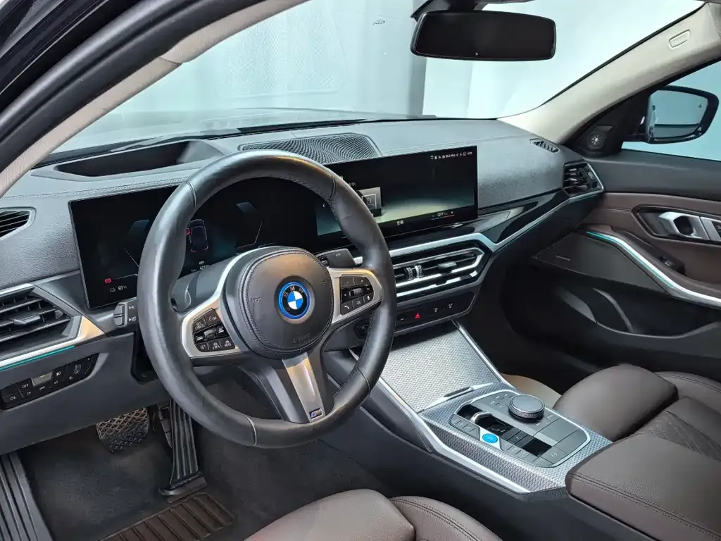 BMW i3 — фото 8