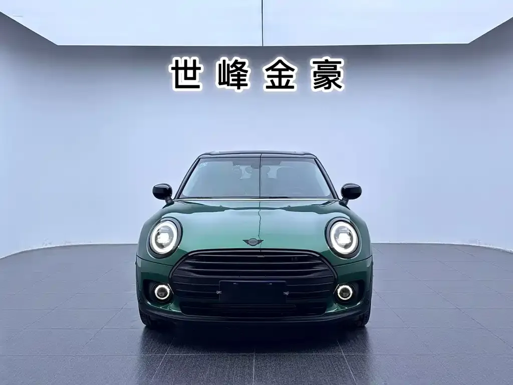 MINI Clubman — фото 3