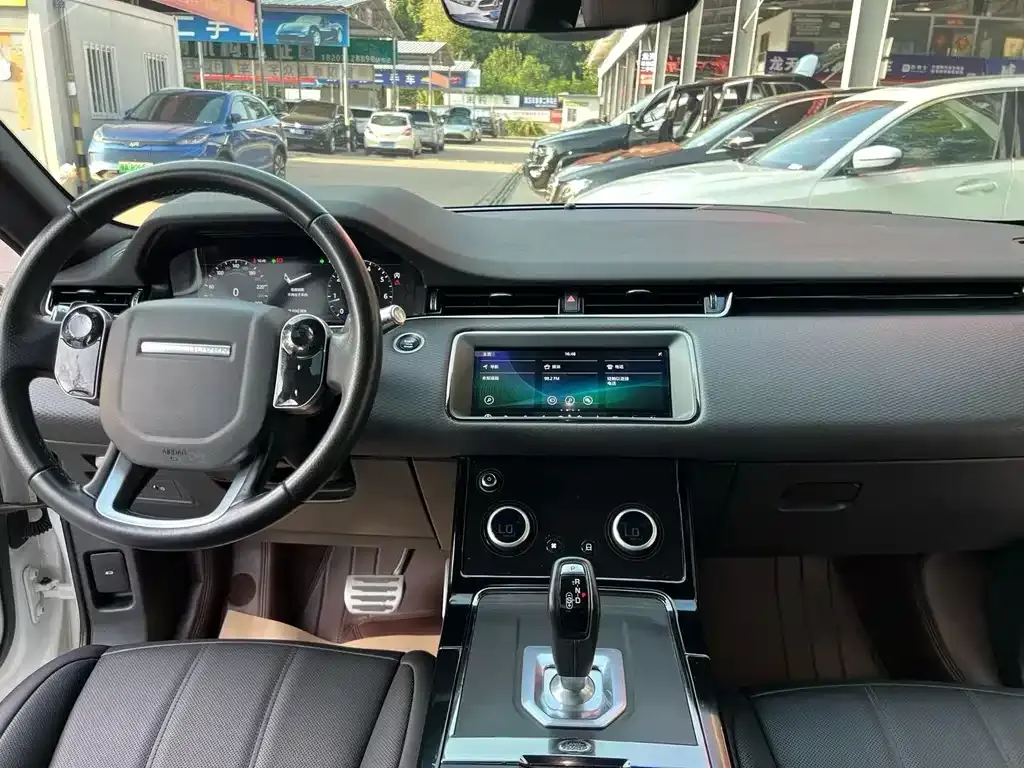 Land Rover Evoque — фото 9