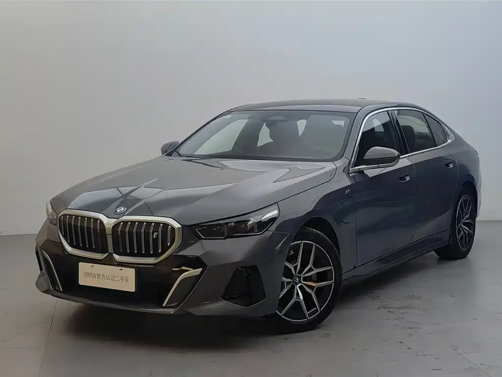 BMW i5 — фото 1