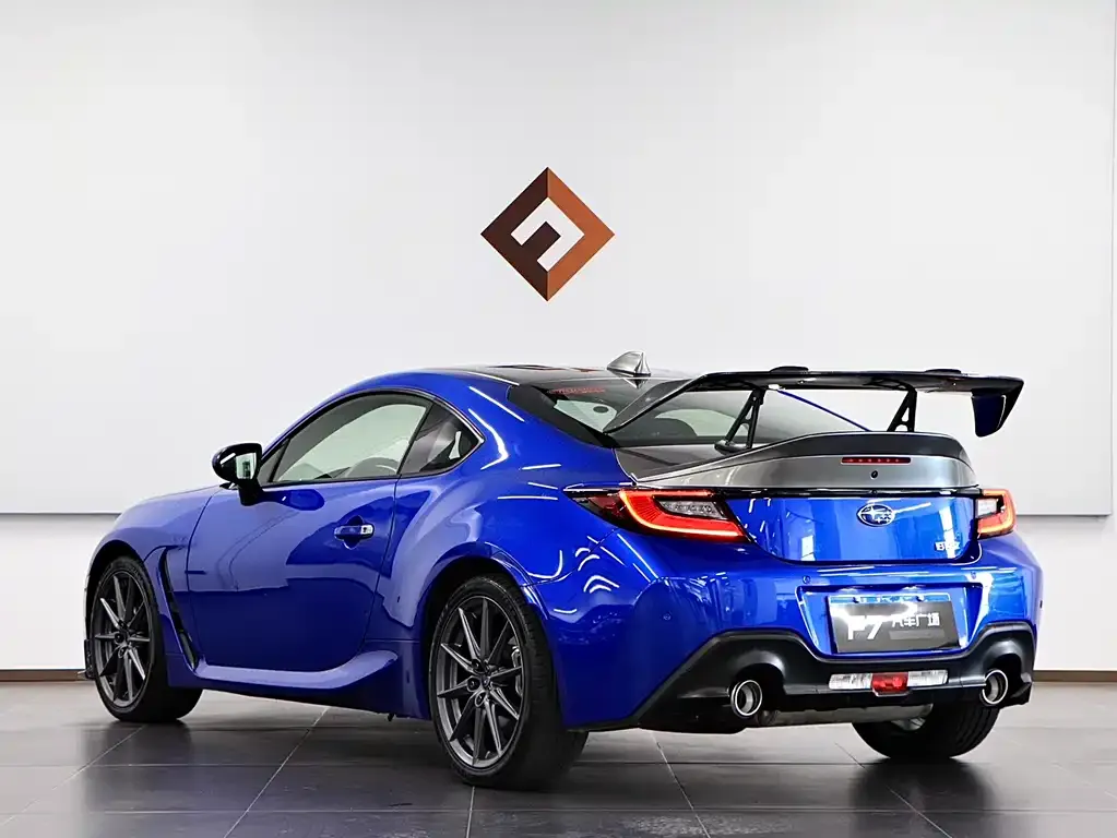 Subaru BRZ — фото 4