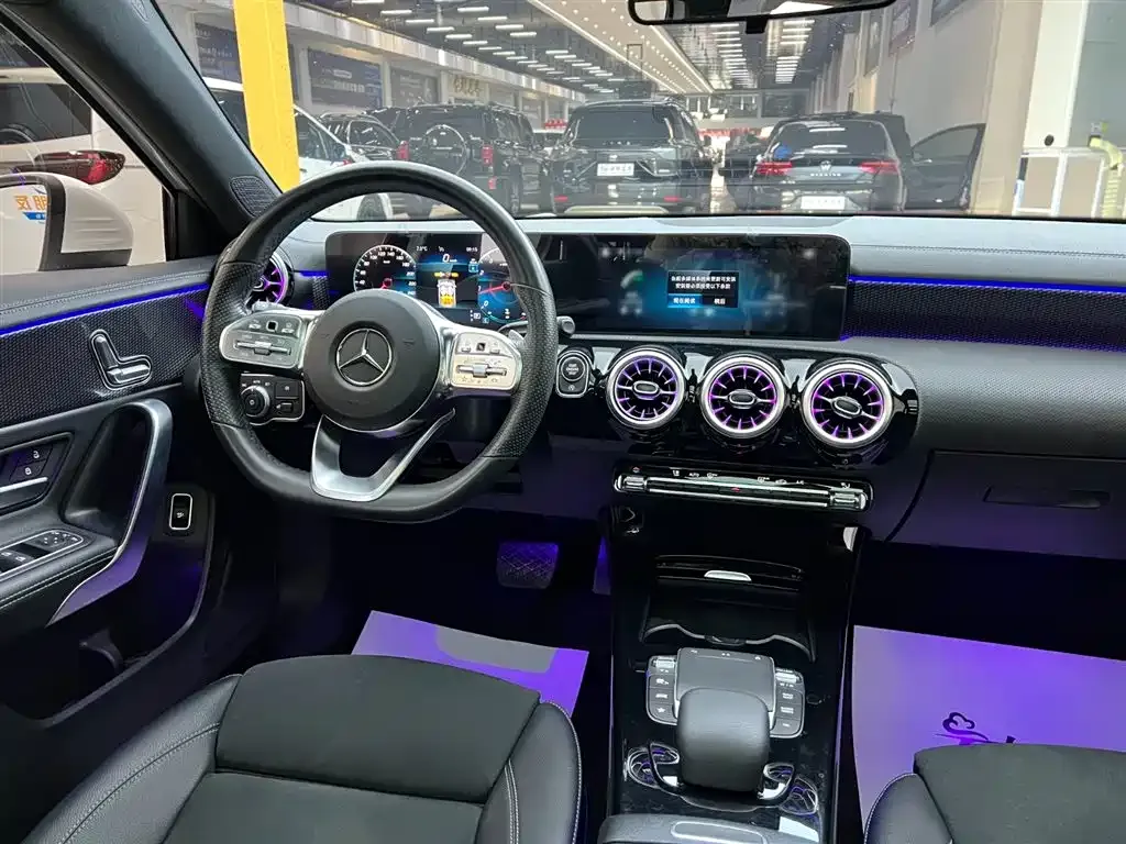 Mercedes-Benz A-Class — фото 10