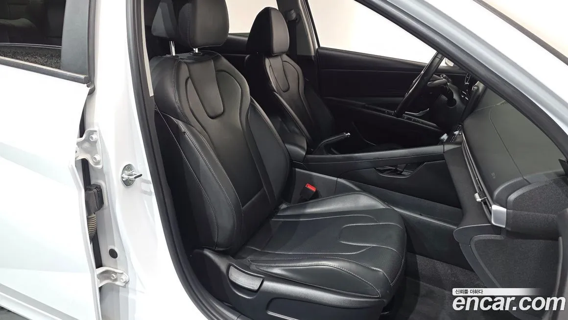 Hyundai AVANTE — фото 10