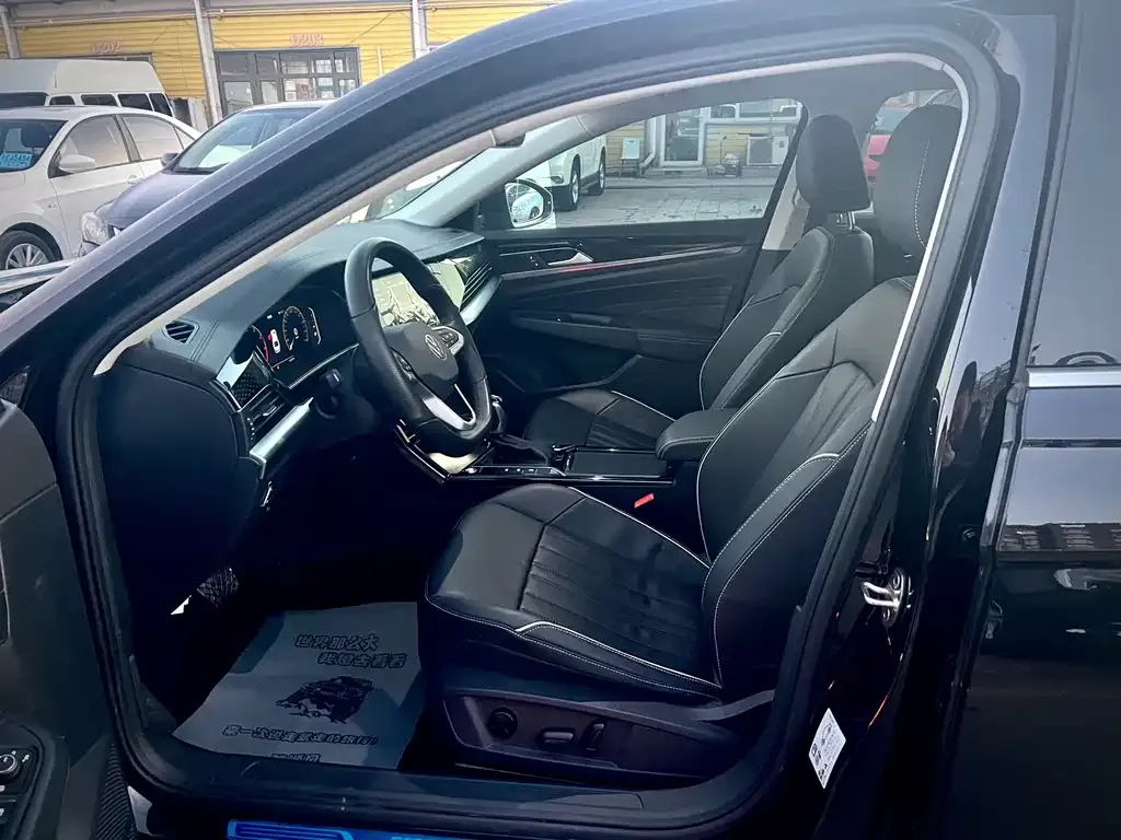 Volkswagen Passat — фото 3