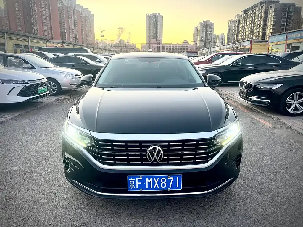 Volkswagen Passat — фото 6