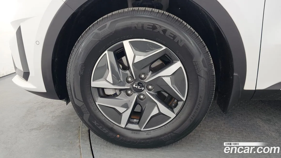 Kia Sorento — фото 8