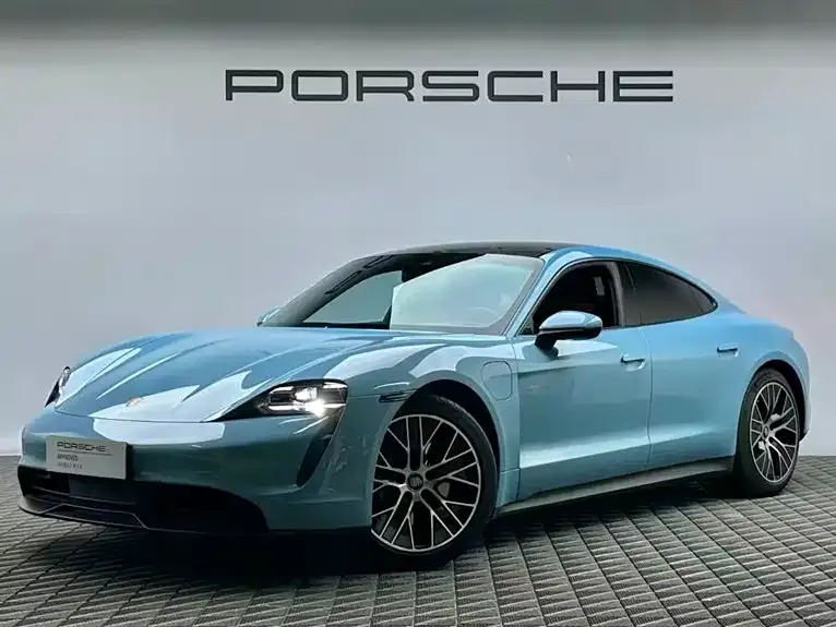 Porsche Taycan — фото 1