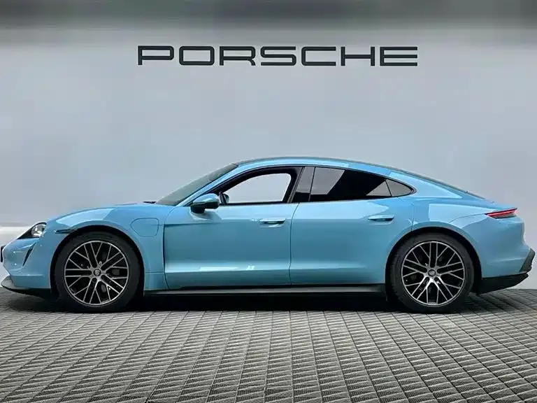 Porsche Taycan — фото 7