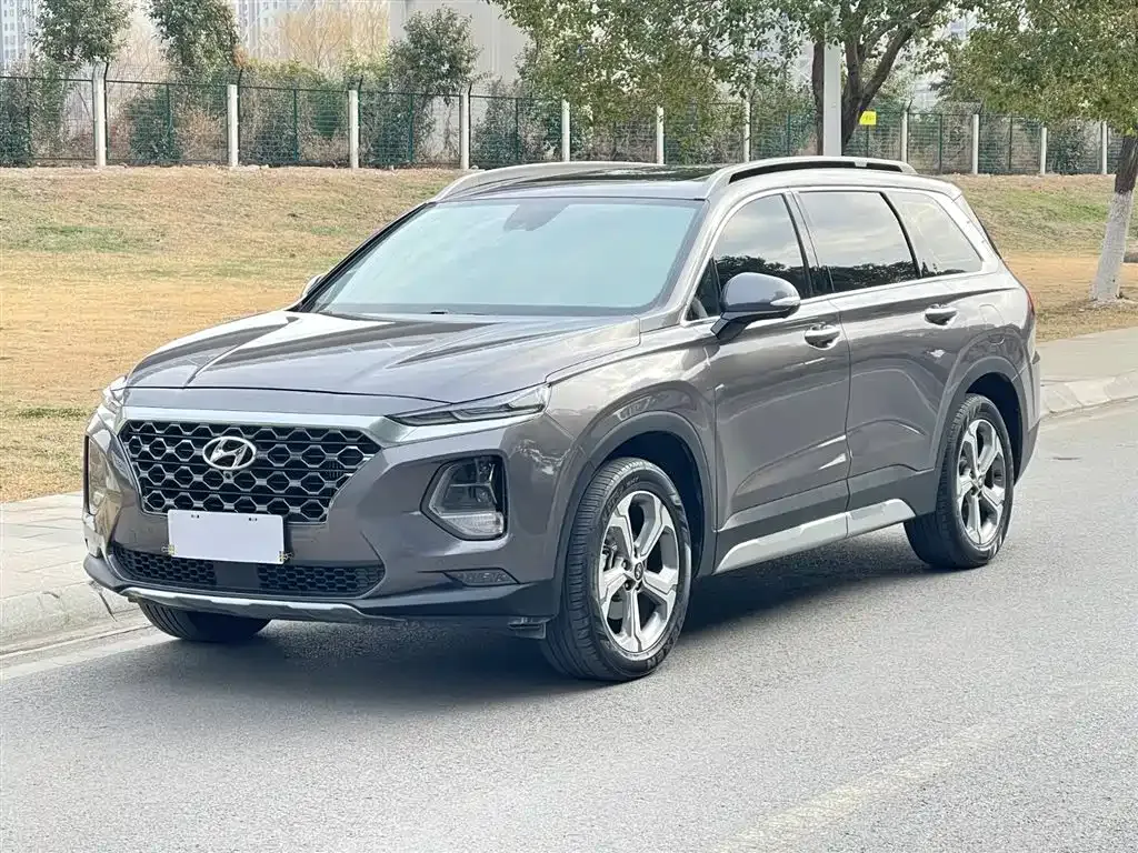 Hyundai Santa Fe — фото 5