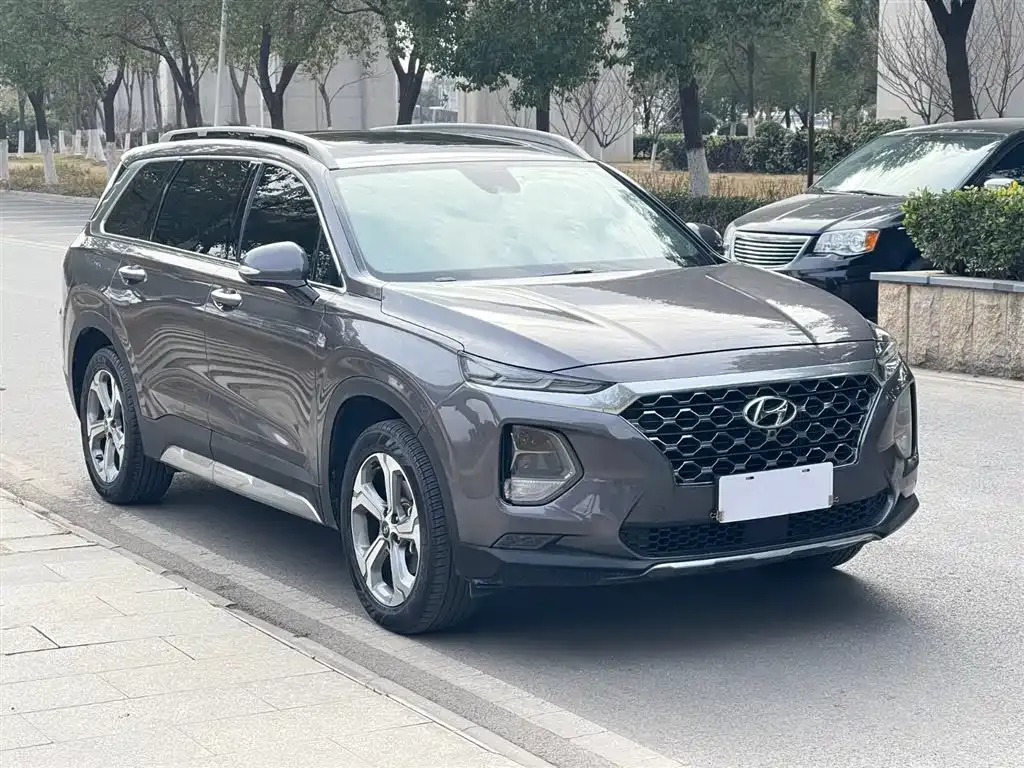 Hyundai Santa Fe — фото 7