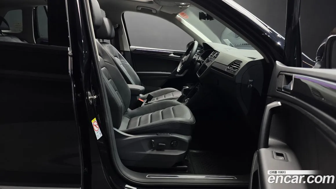 Volkswagen Tiguan — фото 10