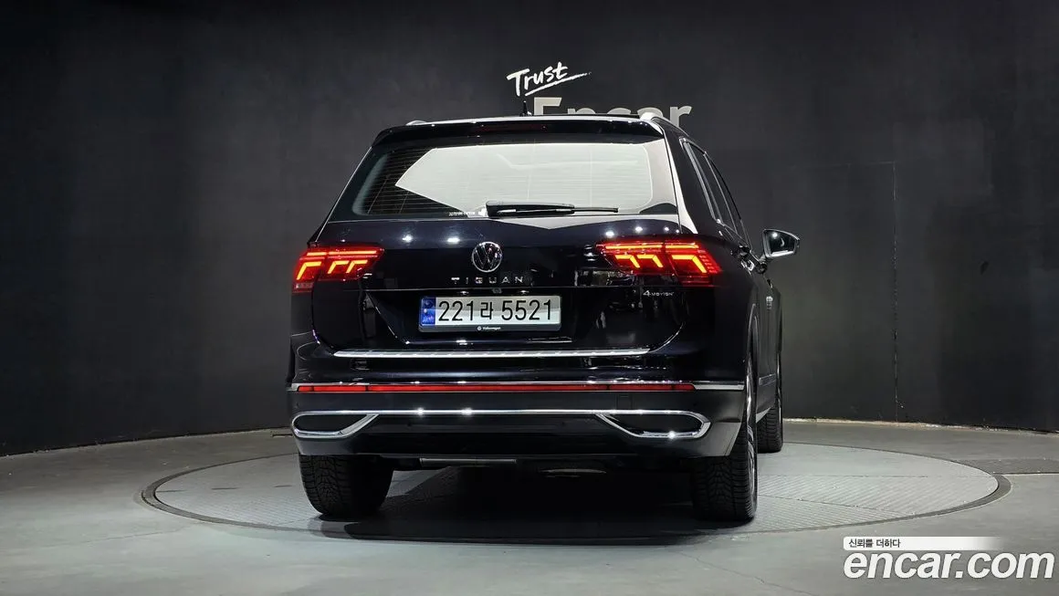 Volkswagen Tiguan — фото 4