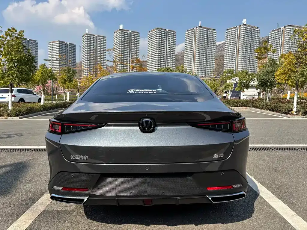 Changan Eado — фото 10