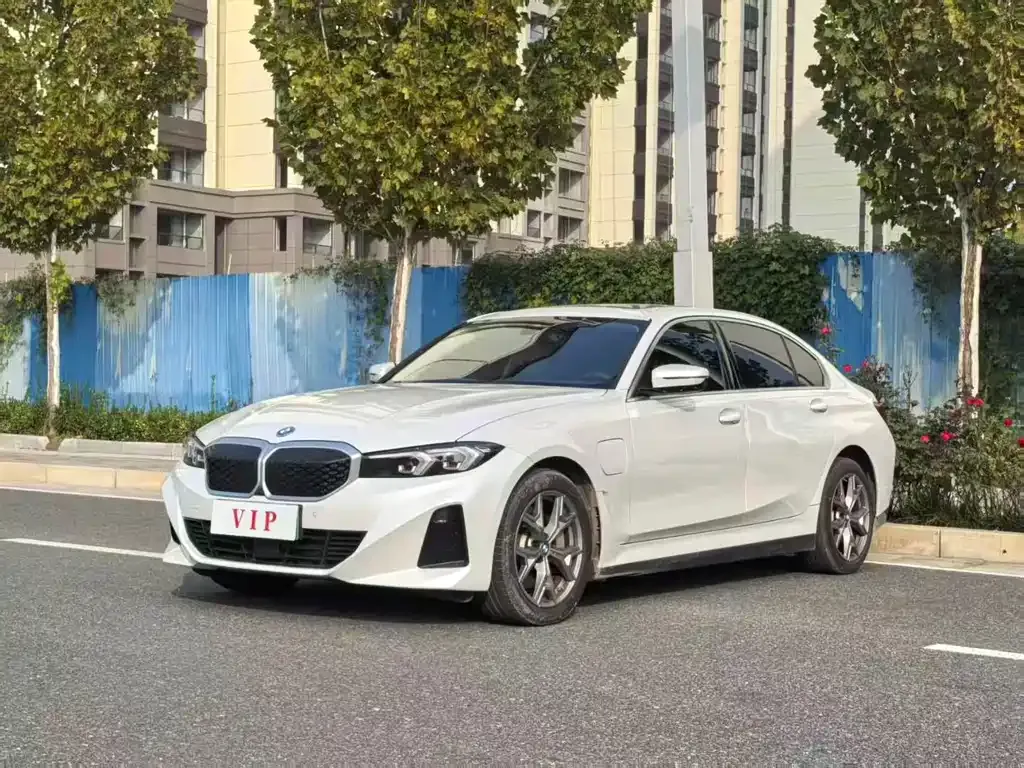 BMW i3 — фото 1