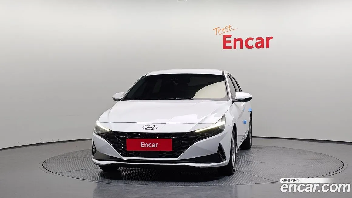 Hyundai AVANTE — фото 3