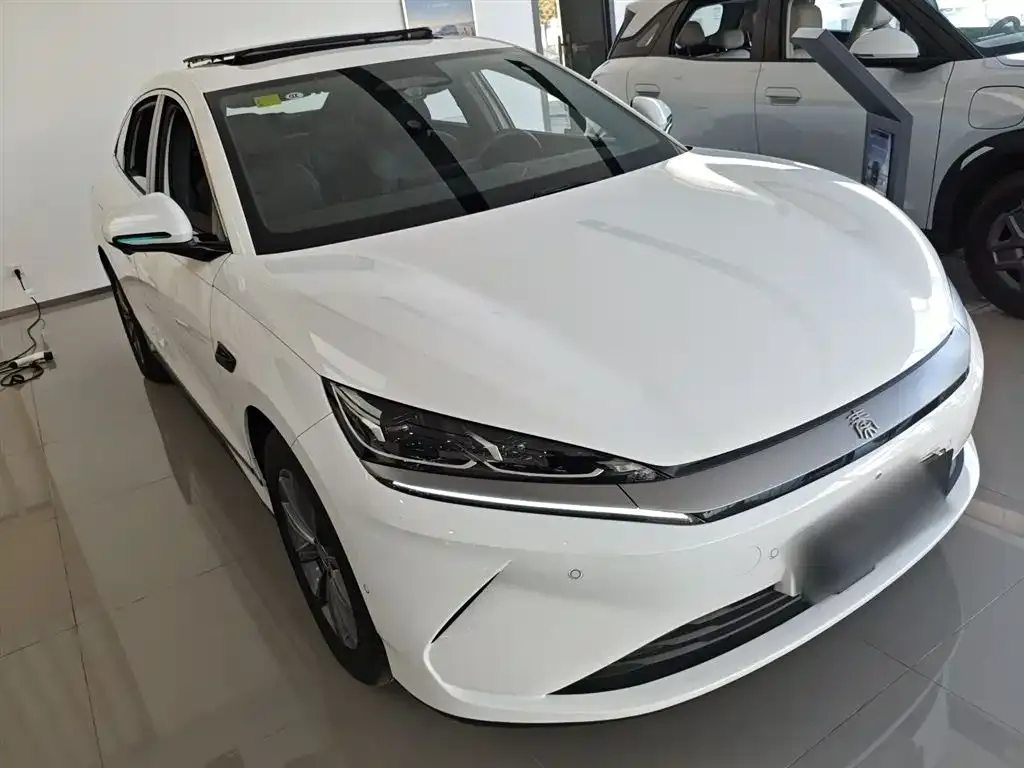 BYD Qin L — фото 7
