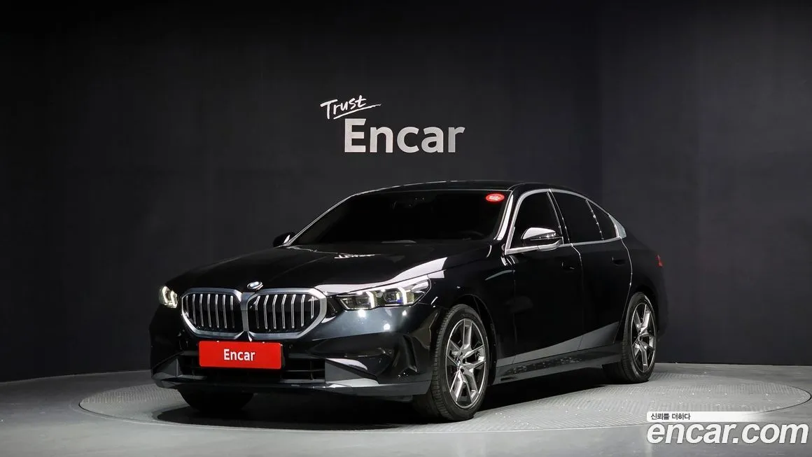 BMW 5-Series — фото 1