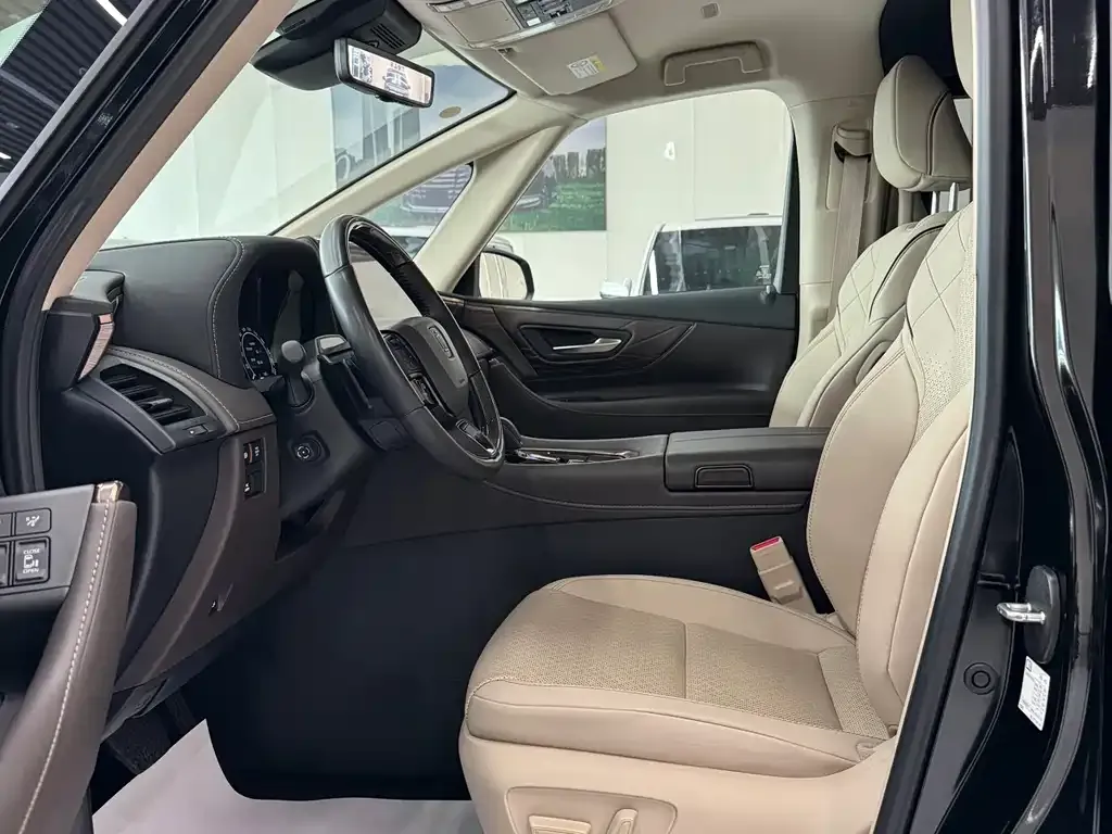 Toyota Vellfire — фото 6