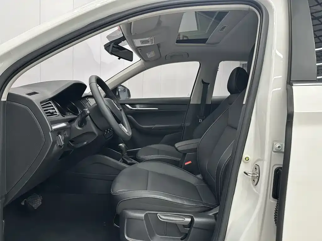 Skoda Kamiq — фото 2