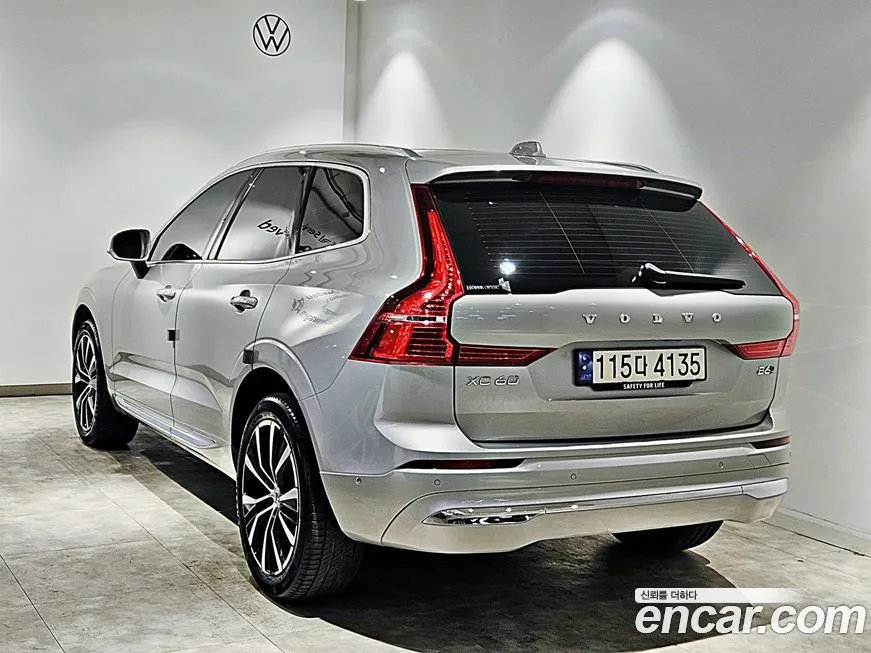 Volvo XC60 — фото 5