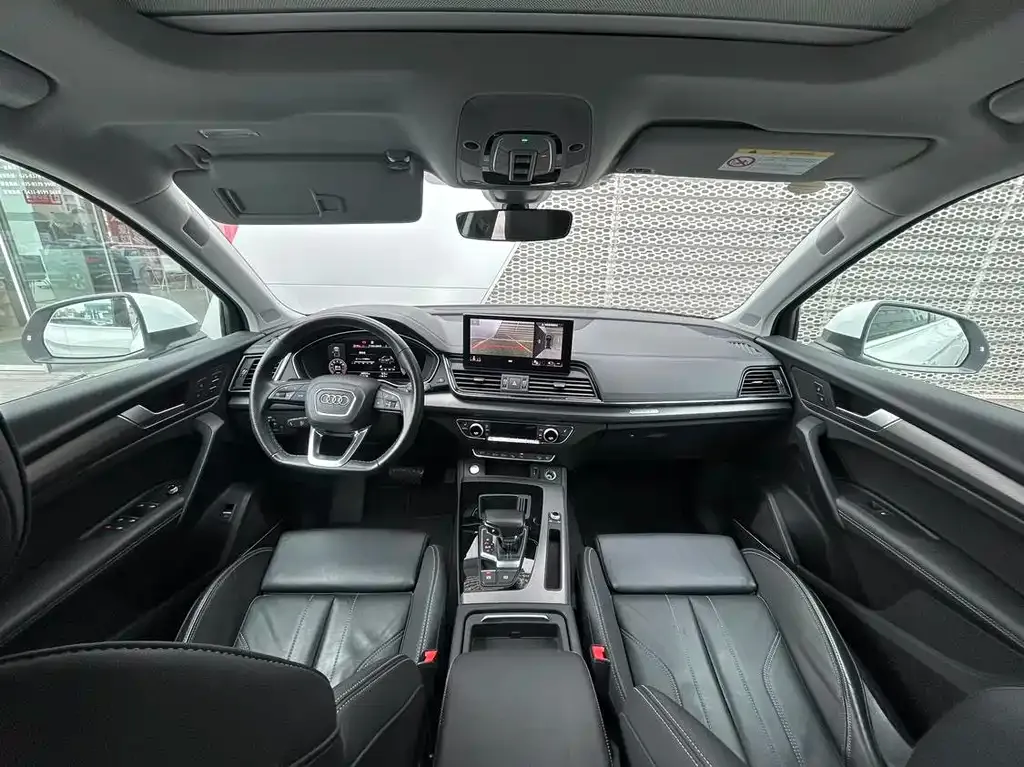 Audi Q5L — фото 3