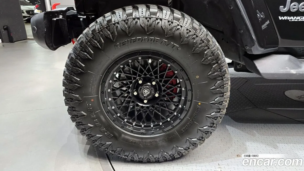 Jeep Wrangler — фото 5