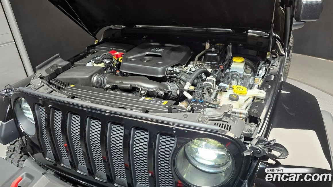 Jeep Wrangler — фото 6